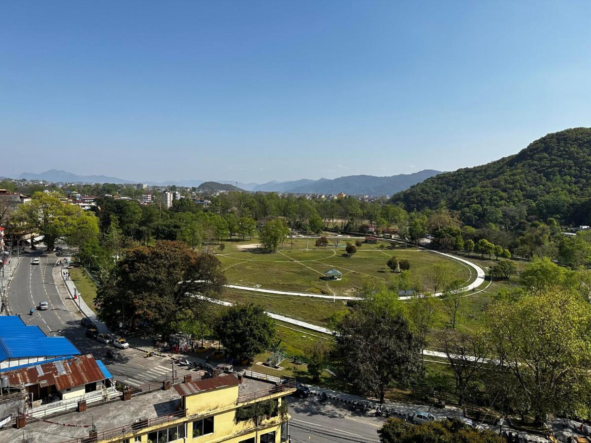 Hotel Lake Shore Похара Екстериор снимка