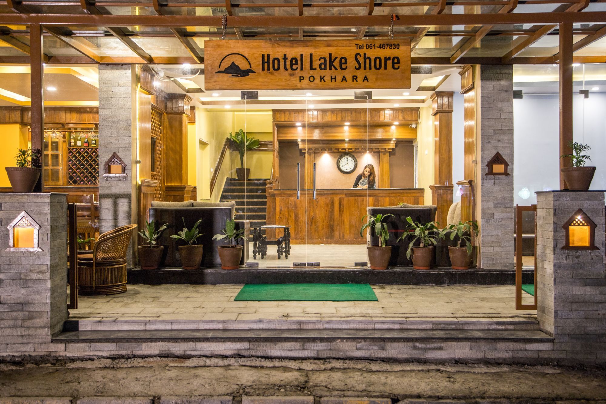 Hotel Lake Shore Похара Екстериор снимка